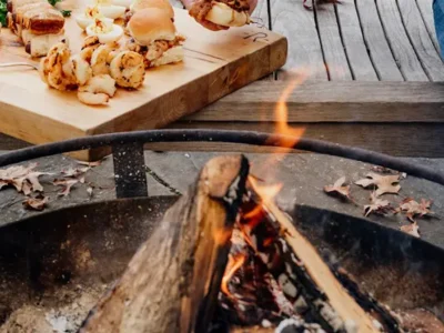 eating Rocklands sliders by the fire