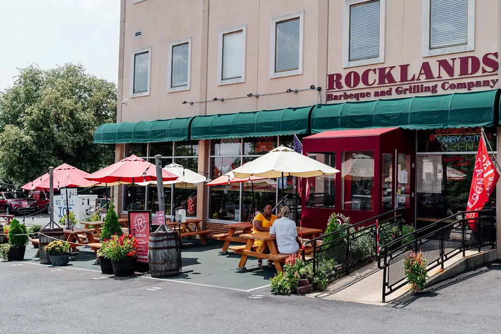 Rocklands Alexandria al fresco dining patio