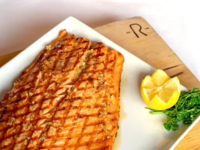 Rocklands grilled salmon with lemon